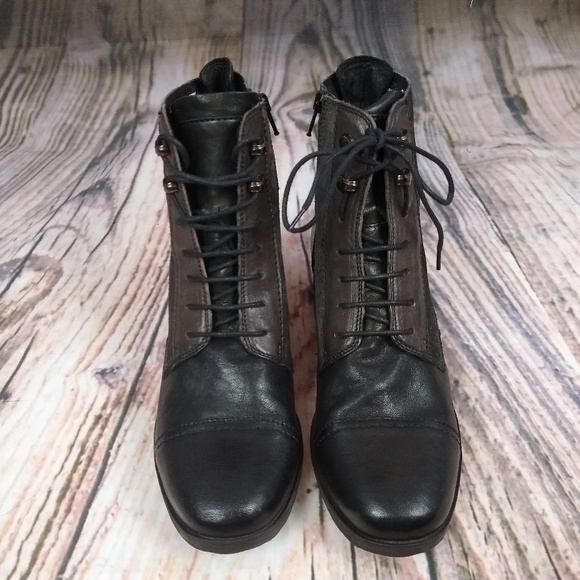 Clarks Narrative Morgan Carla Lace Up 